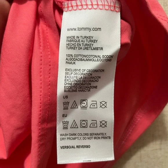 Tommy Hilfiger Men’s Flag T-Shirt 
Size Small - Picture 3 of 5